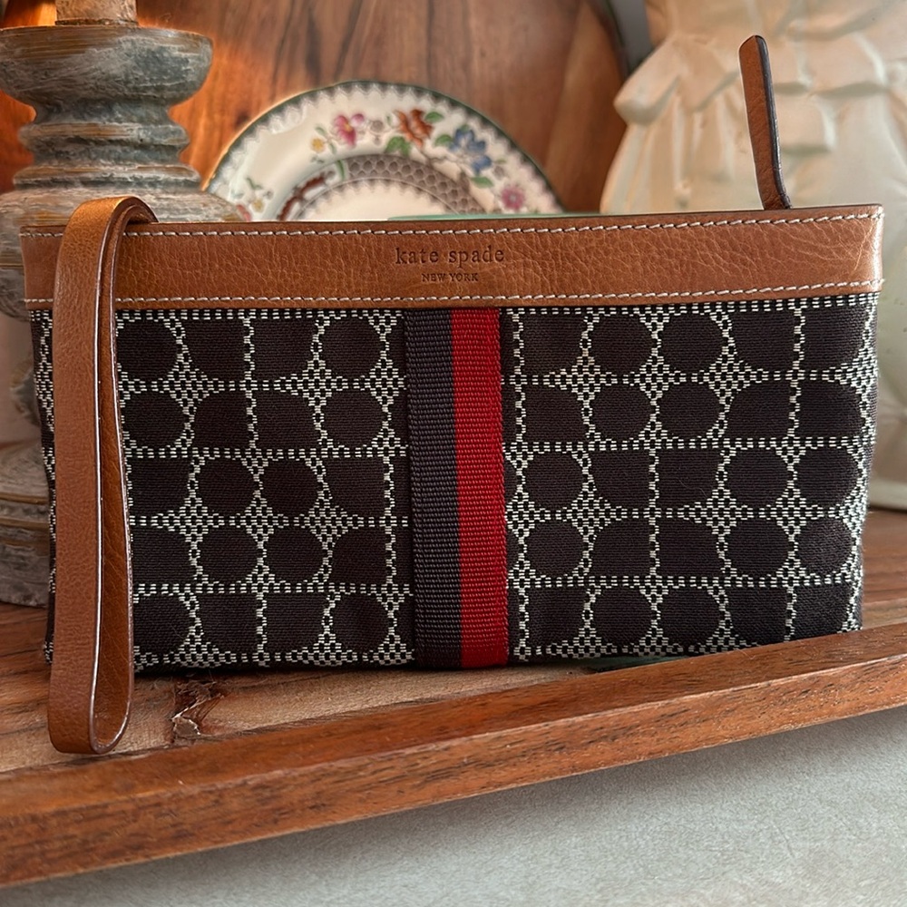 Kate Spade Noel Wristlet